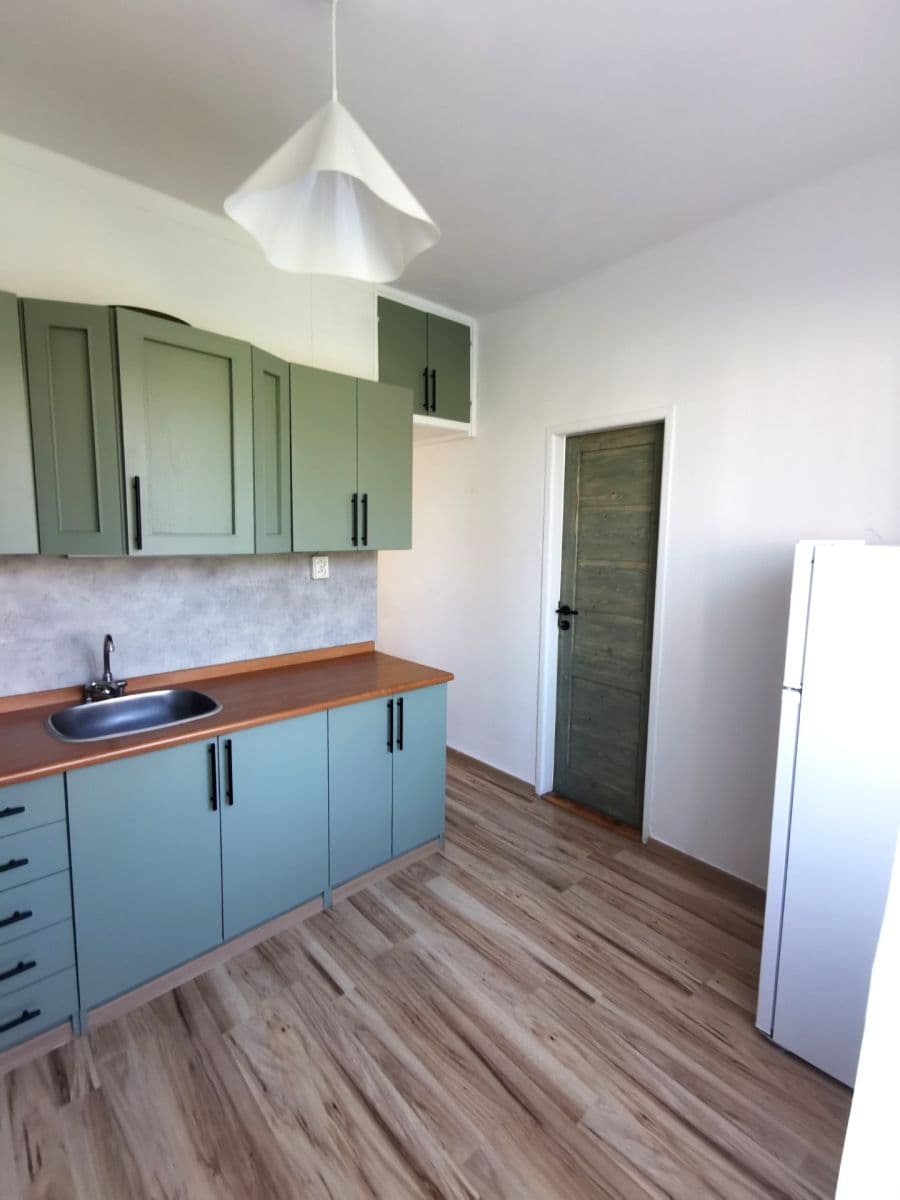 Pronájem bytu 2+1 54 m², Dusíkova, Čáslav, Středočeský kraj Pronájem bytu 2+1 54 m², Dusíkova, Čáslav, Středočeský kraj
