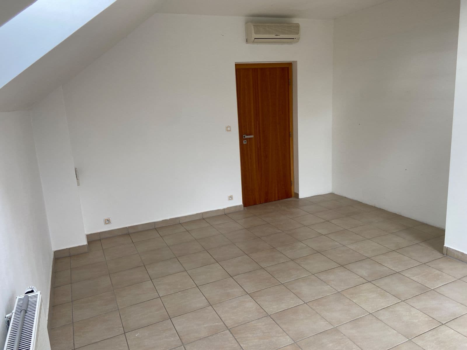 Pronájem bytu 2+1 100 m², Svinošice, Jihomoravský kraj Pronájem bytu 2+1 100 m², Svinošice, Jihomoravský kraj