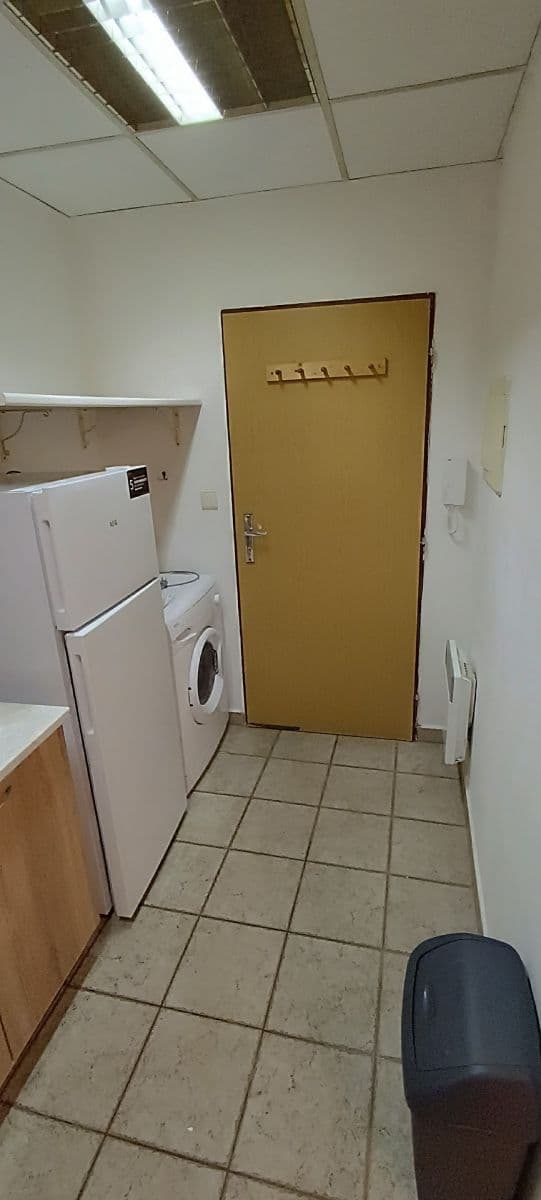 Prodej bytu 1+kk 29 m², Pod Kavalírkou, Praha, Praha Prodej bytu 1+kk 29 m², Pod Kavalírkou, Praha, Praha