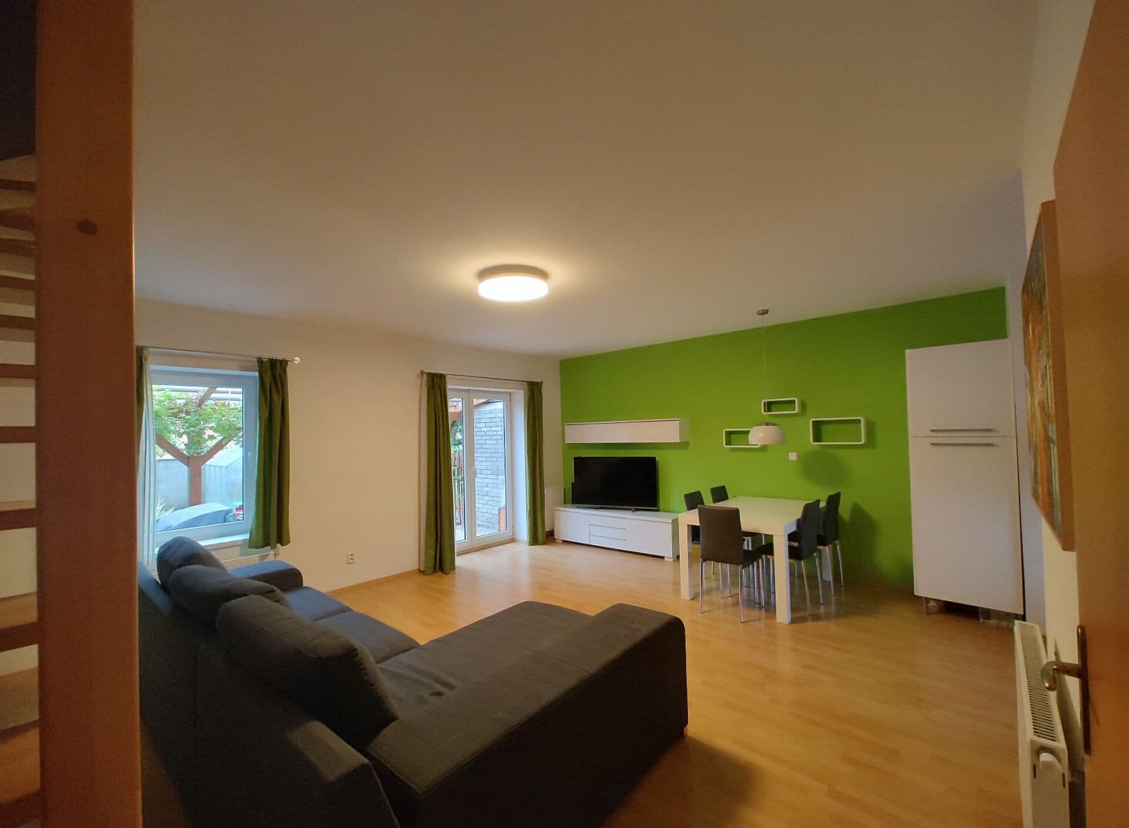 Prodej domu 109 m², pozemek 188 m², Zlatnická, Jenštejn, Středočeský kraj Prodej domu 109 m², pozemek 188 m², Zlatnická, Jenštejn, Středočeský kraj