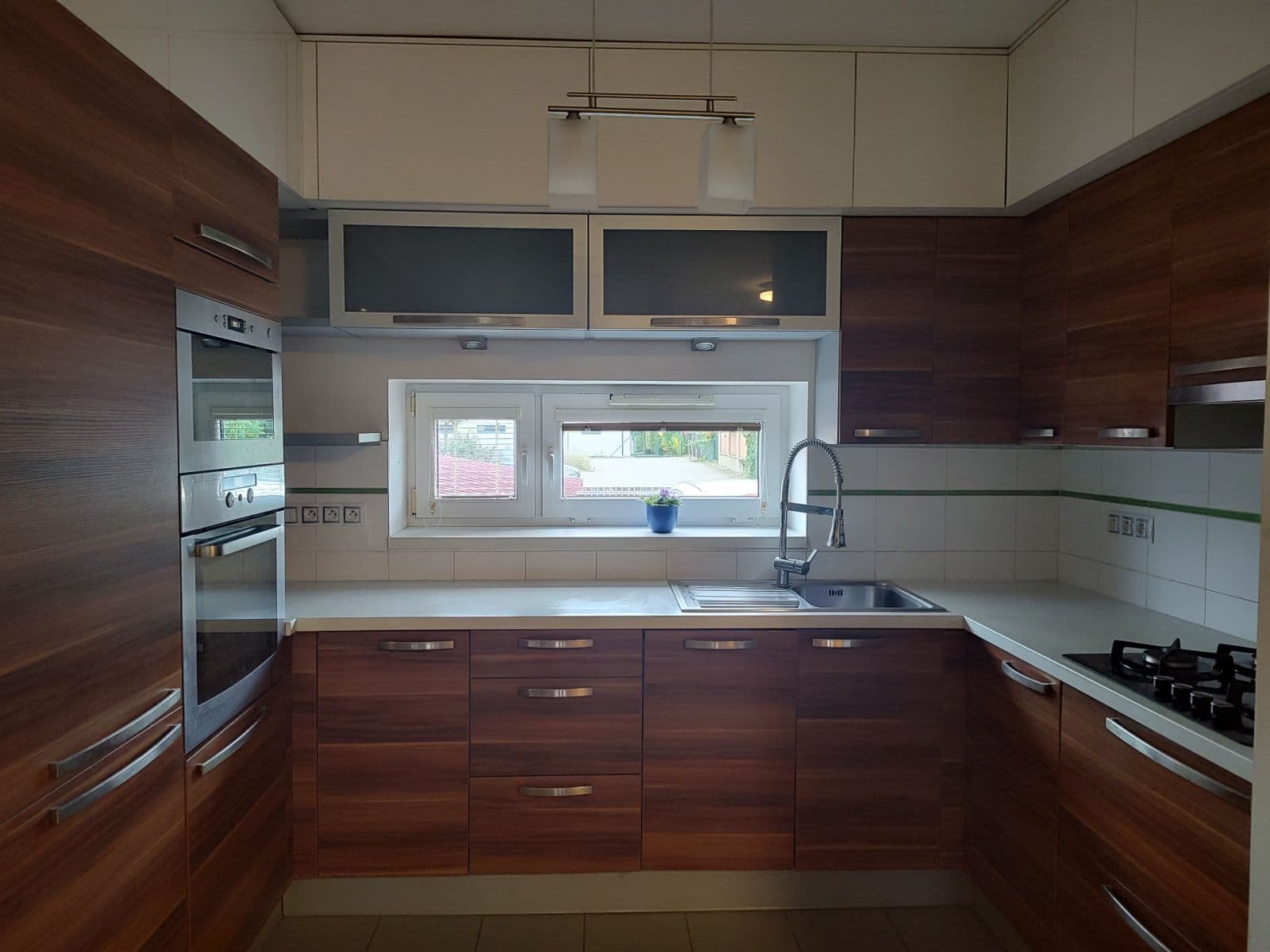 Prodej domu 109 m², pozemek 188 m², Zlatnická, Jenštejn, Středočeský kraj Prodej domu 109 m², pozemek 188 m², Zlatnická, Jenštejn, Středočeský kraj