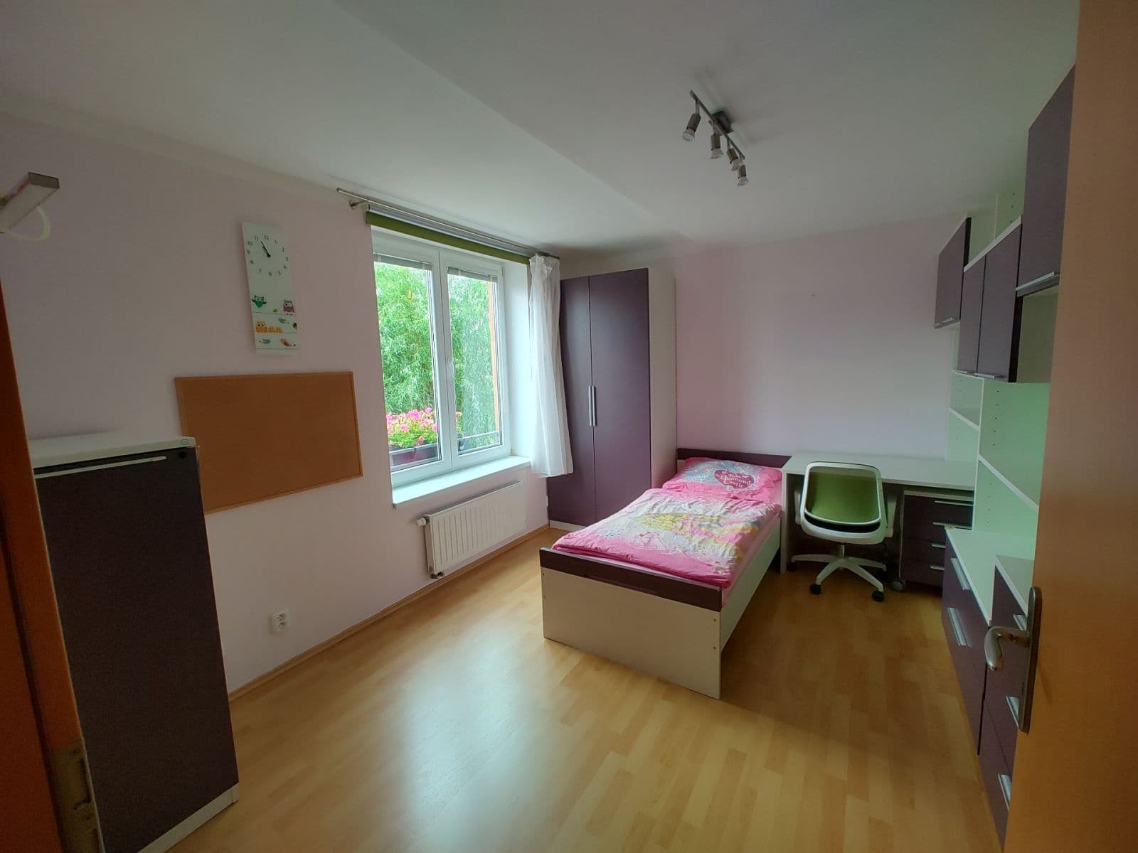 Prodej domu 109 m², pozemek 188 m², Zlatnická, Jenštejn, Středočeský kraj Prodej domu 109 m², pozemek 188 m², Zlatnická, Jenštejn, Středočeský kraj