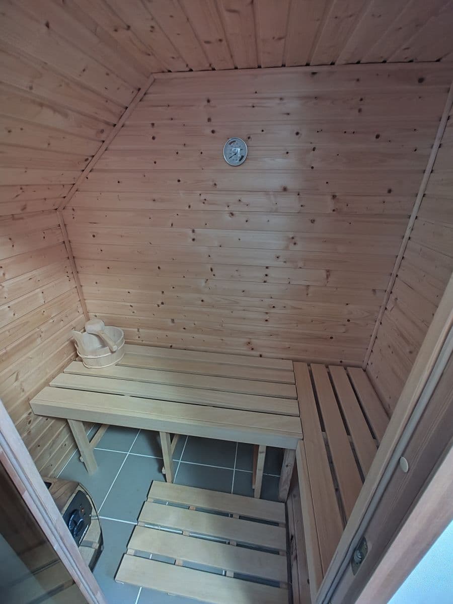 Prodej domu 109 m², pozemek 188 m², Zlatnická, Jenštejn, Středočeský kraj Prodej domu 109 m², pozemek 188 m², Zlatnická, Jenštejn, Středočeský kraj