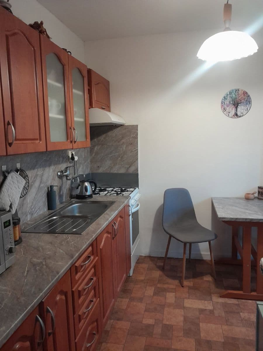 Pronájem bytu 2+1 54 m², Jaroslava Lohrera, Frýdek-Místek, Moravskoslezský kraj Pronájem bytu 2+1 54 m², Jaroslava Lohrera, Frýdek-Místek, Moravskoslezský kraj