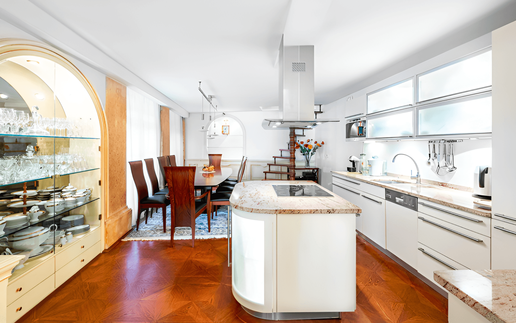 Prodej bytu 4+kk 142 m², Smetanovo nábřeží, Praha, Praha Prodej bytu 4+kk 142 m², Smetanovo nábřeží, Praha, Praha