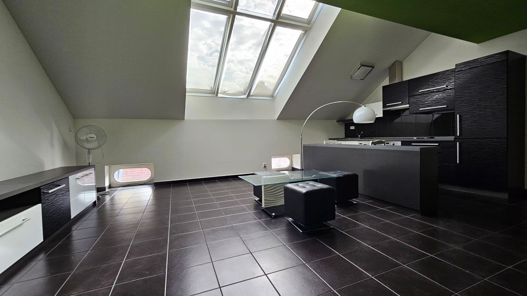 Pronájem bytu 2+kk 80 m², Myslíkova, Praha, Praha Pronájem bytu 2+kk 80 m², Myslíkova, Praha, Praha