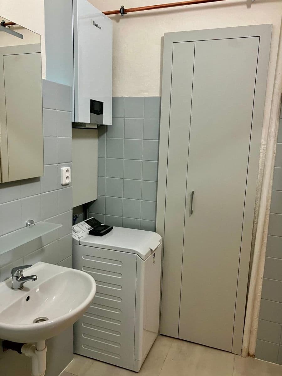 Pronájem bytu 3+kk 77 m², Přemyslovská, Praha, Praha Pronájem bytu 3+kk 77 m², Přemyslovská, Praha, Praha