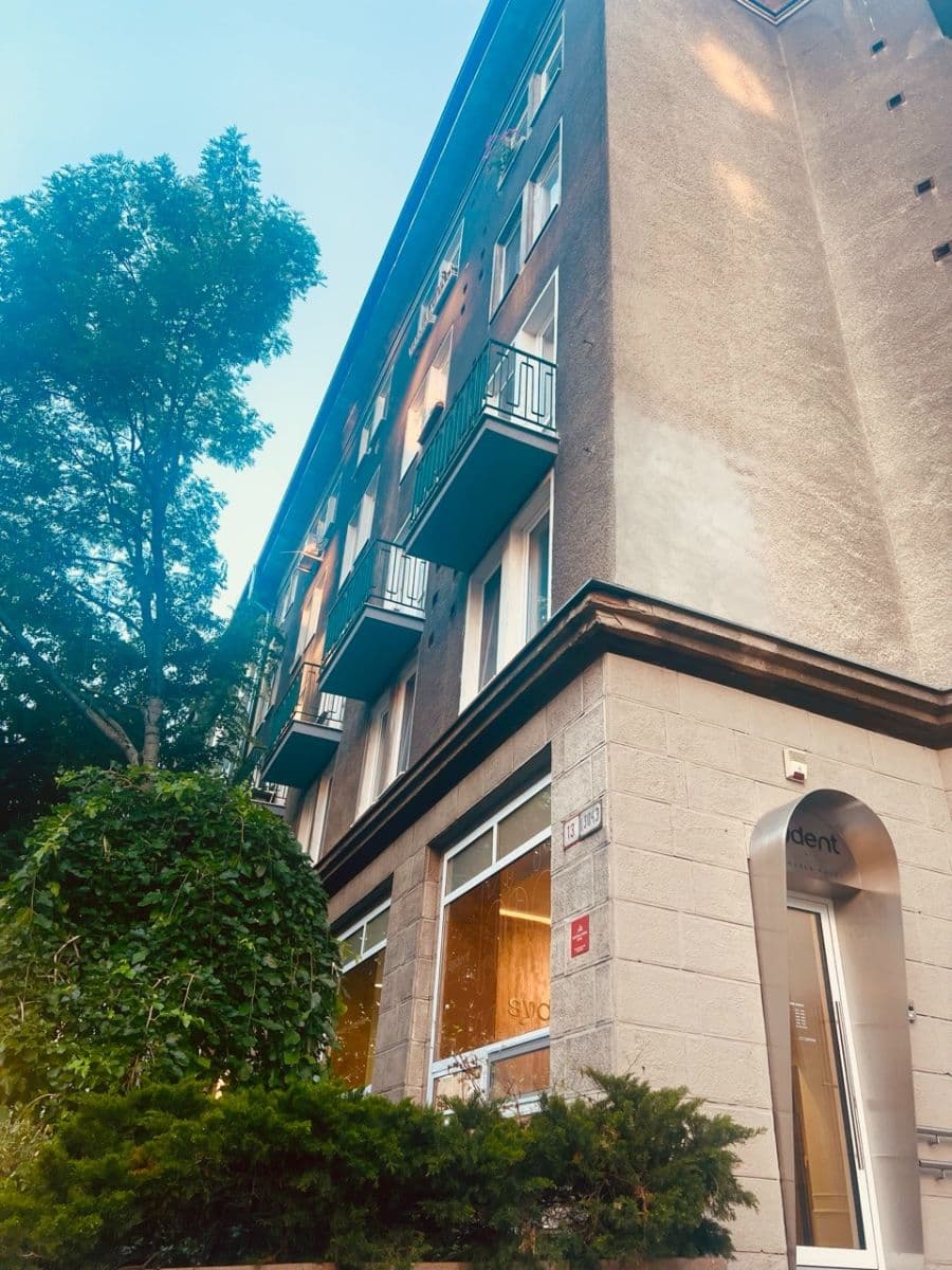 Prodej bytu 3+1 56 m², Björnsonova, Bratislava - mestská časť Staré Mesto, Bratislavský kraj Prodej bytu 3+1 56 m², Björnsonova, Bratislava - mestská časť Staré Mesto, Bratislavský kraj