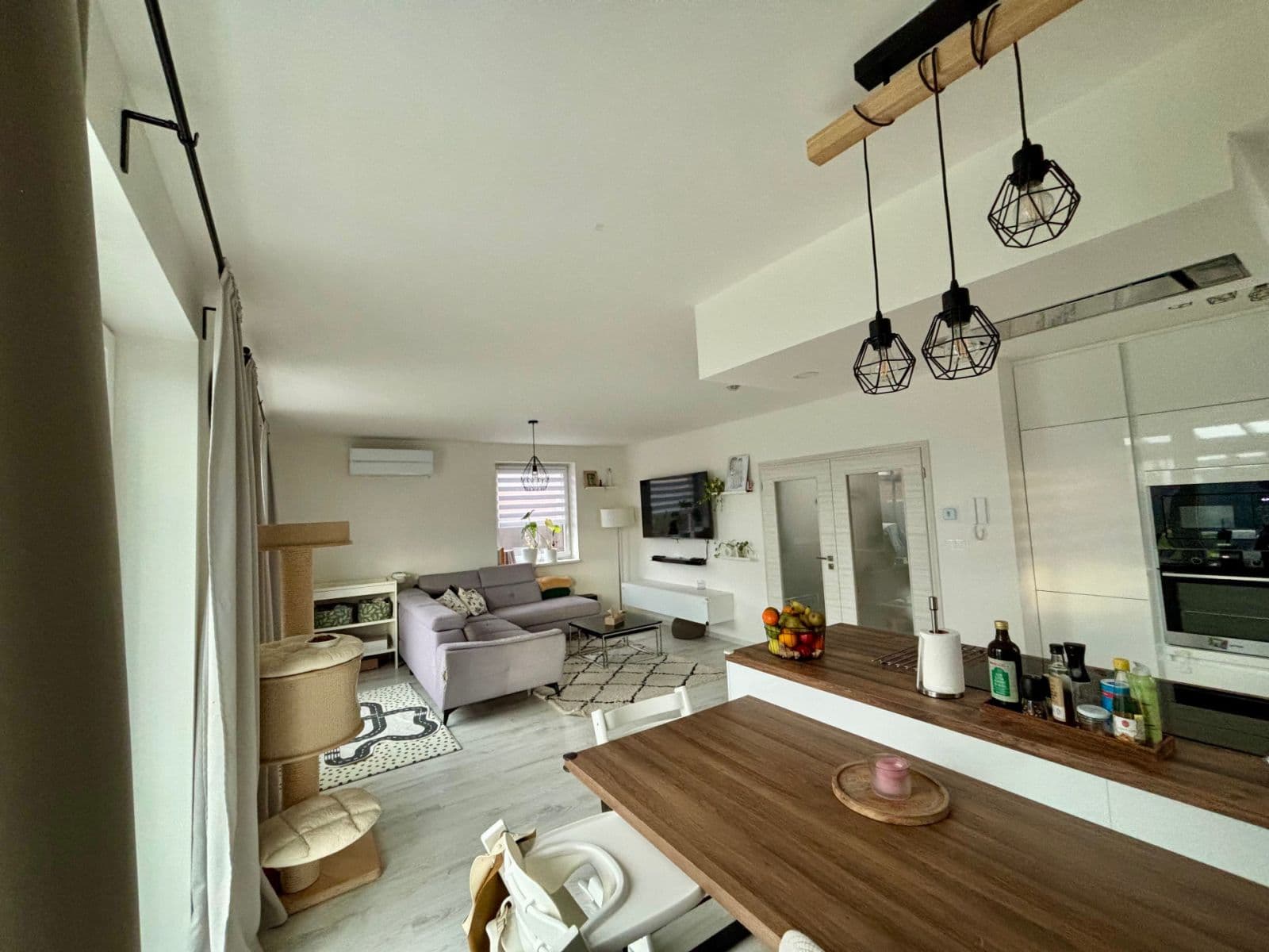 Prodej domu 137 m², pozemek 472 m², Modřínová, Zlonín, Středočeský kraj Prodej domu 137 m², pozemek 472 m², Modřínová, Zlonín, Středočeský kraj