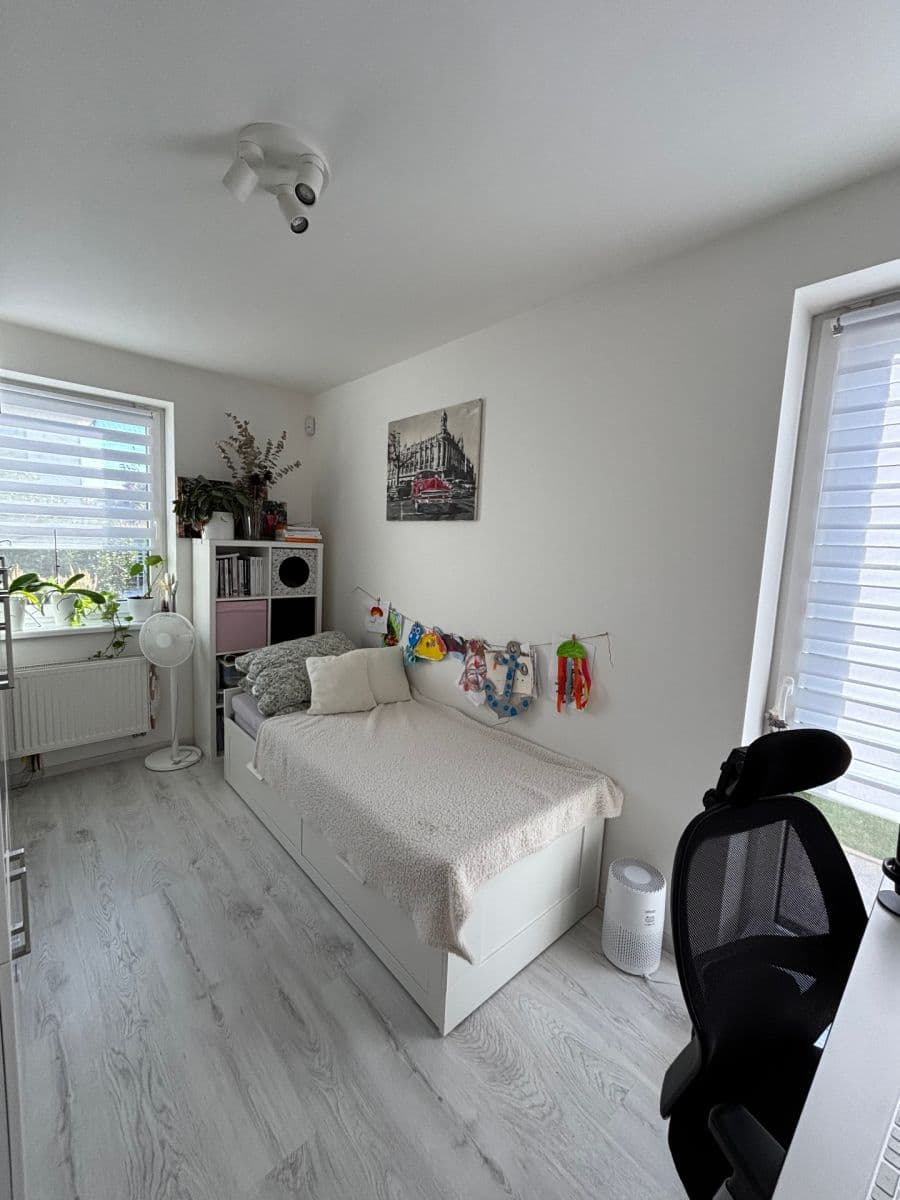 Prodej domu 137 m², pozemek 472 m², Modřínová, Zlonín, Středočeský kraj Prodej domu 137 m², pozemek 472 m², Modřínová, Zlonín, Středočeský kraj