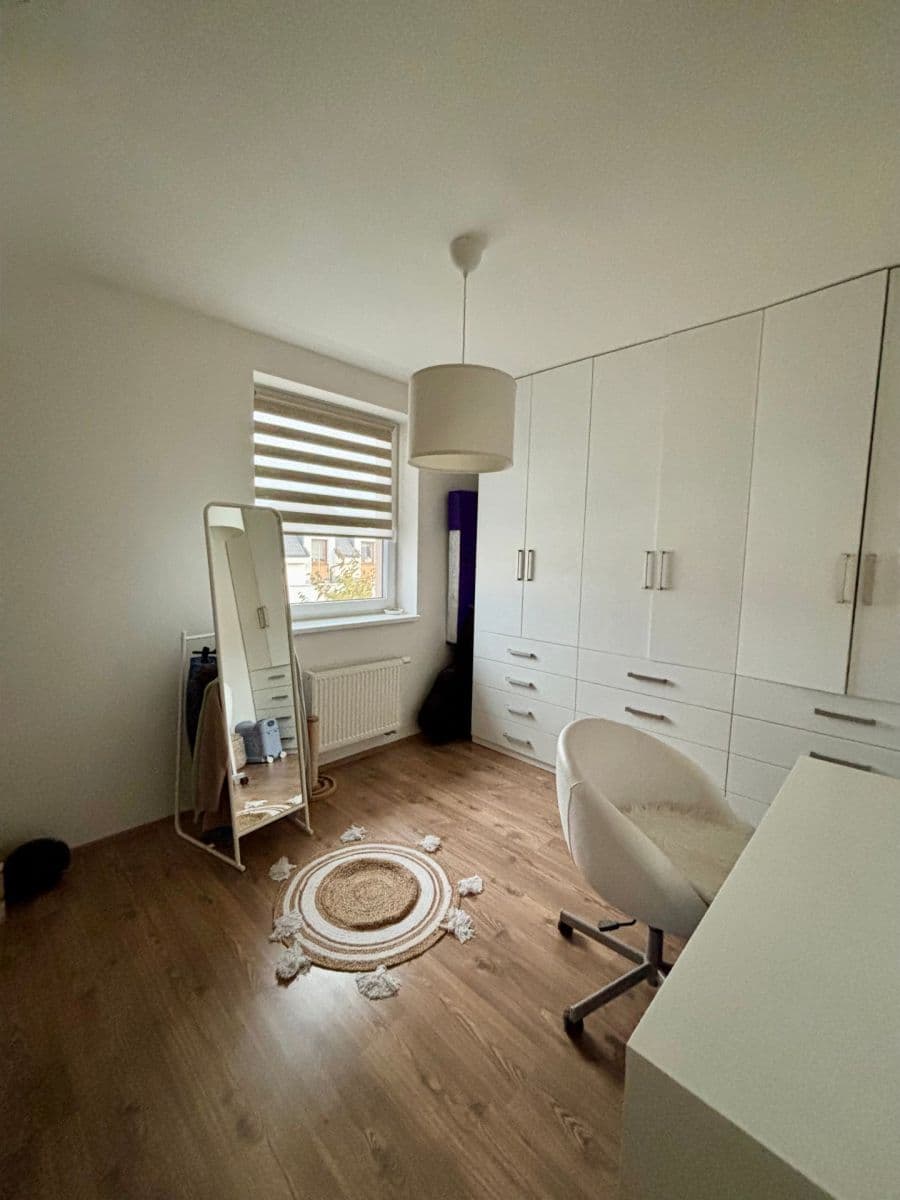 Prodej domu 137 m², pozemek 472 m², Modřínová, Zlonín, Středočeský kraj Prodej domu 137 m², pozemek 472 m², Modřínová, Zlonín, Středočeský kraj