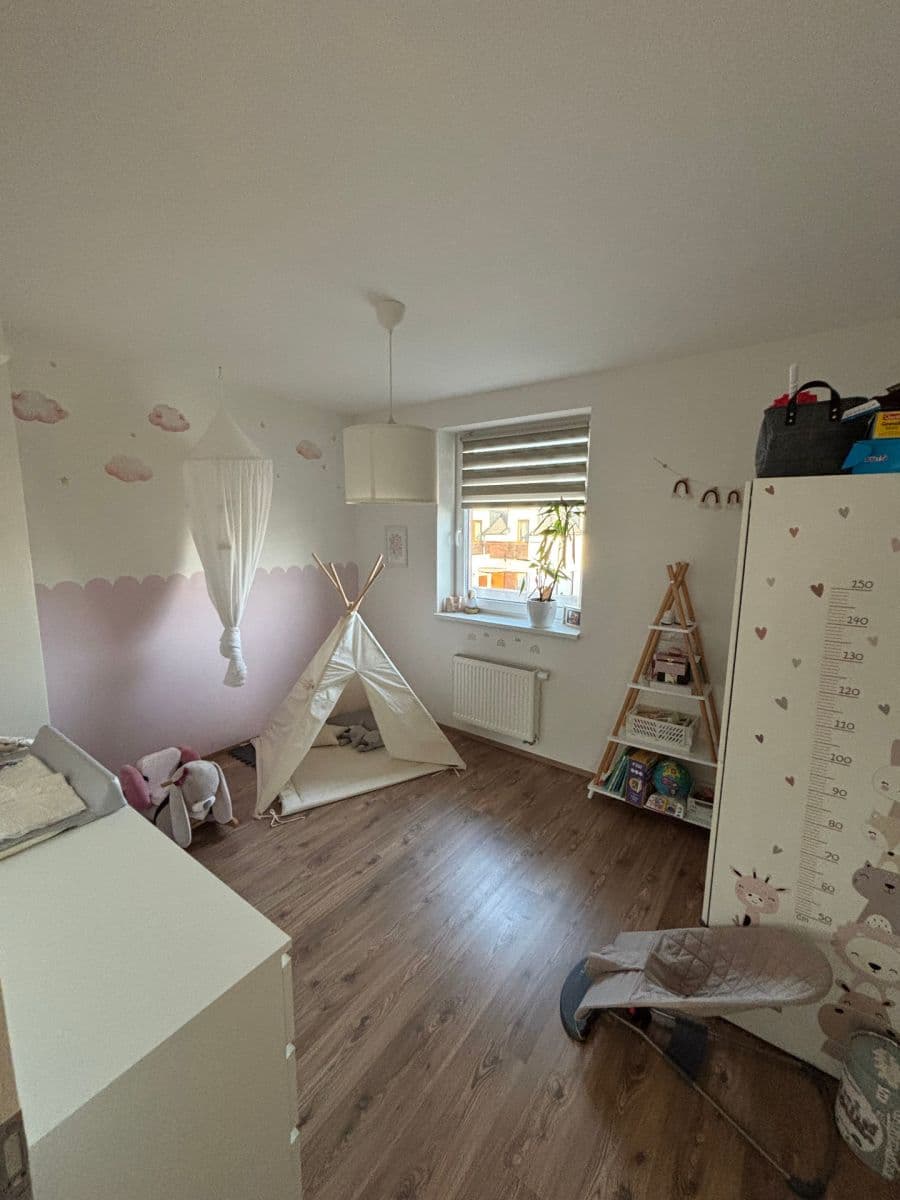 Prodej domu 137 m², pozemek 472 m², Modřínová, Zlonín, Středočeský kraj Prodej domu 137 m², pozemek 472 m², Modřínová, Zlonín, Středočeský kraj