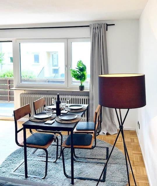 Pronájem bytu 2+kk 66 m², Nürtingen, Bádensko-Württembersko Pronájem bytu 2+kk 66 m², Nürtingen, Bádensko-Württembersko