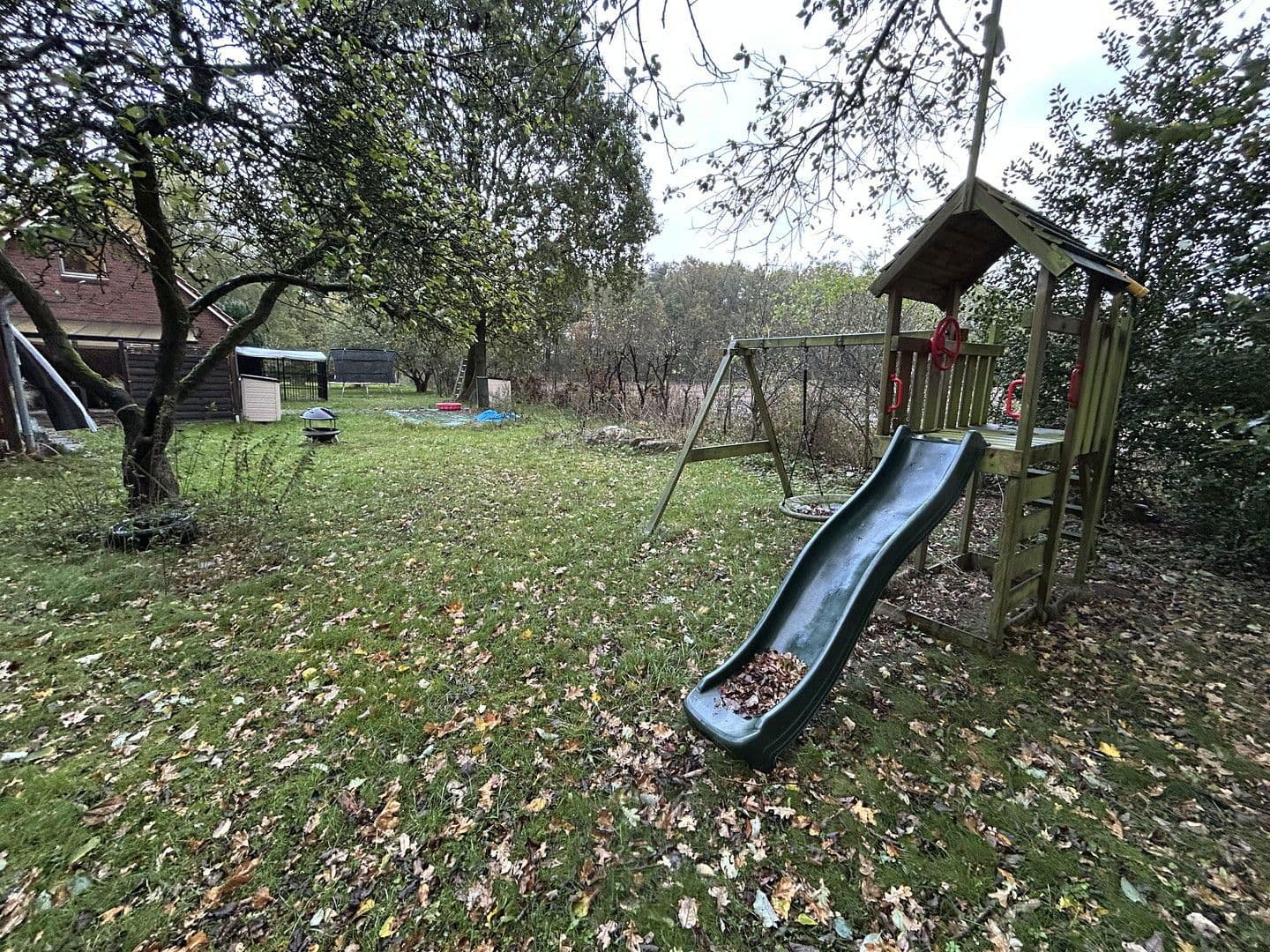 Prodej domu 150 m², pozemek 4.169 m², Neu Wulmstorf, Dolní Sasko Prodej domu 150 m², pozemek 4.169 m², Neu Wulmstorf, Dolní Sasko