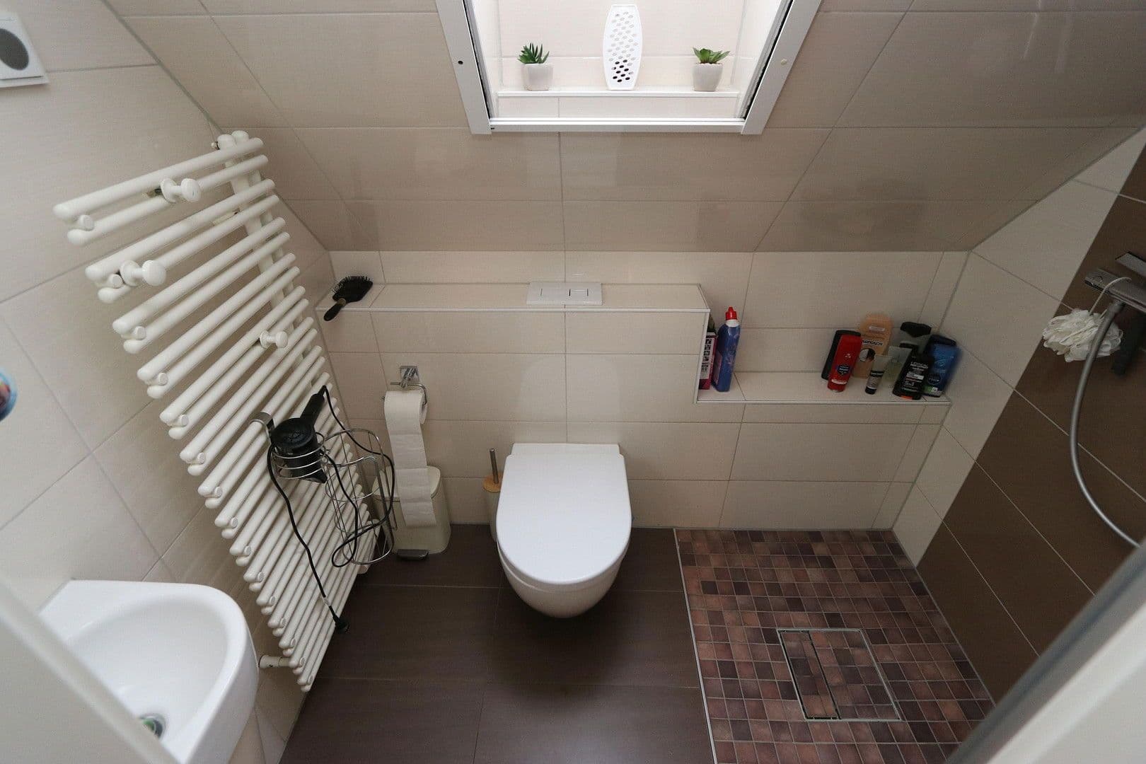 Prodej domu 150 m², pozemek 4.169 m², Neu Wulmstorf, Dolní Sasko Prodej domu 150 m², pozemek 4.169 m², Neu Wulmstorf, Dolní Sasko