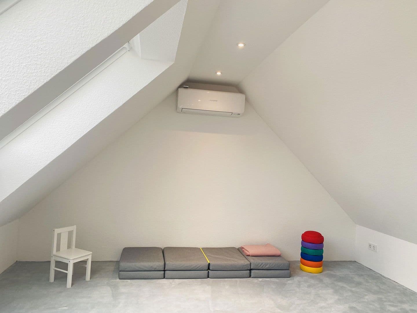 Prodej domu 144 m², pozemek 252 m², Waiblingen, Bádensko-Württembersko Prodej domu 144 m², pozemek 252 m², Waiblingen, Bádensko-Württembersko