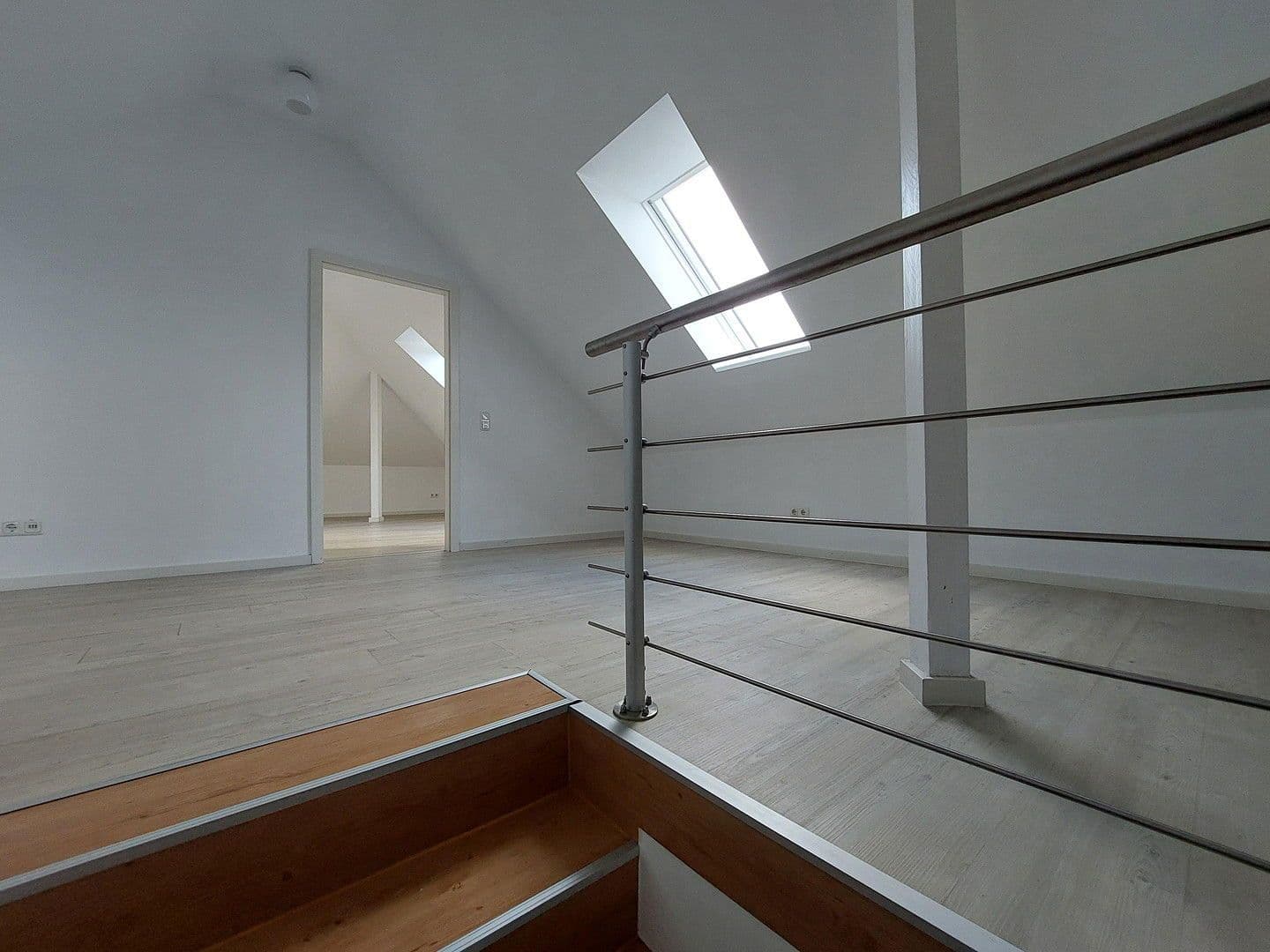 Prodej domu 196 m², pozemek 715 m², Drage, Dolní Sasko Prodej domu 196 m², pozemek 715 m², Drage, Dolní Sasko