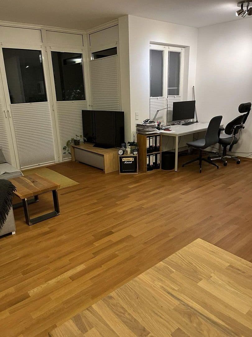 Pronájem bytu 2+1 65 m², Frankfurt am Main, Hessen Pronájem bytu 2+1 65 m², Frankfurt am Main, Hessen