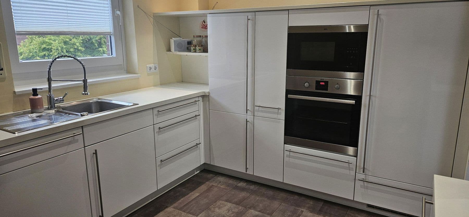 Prodej bytu 4+kk 139 m², Duisburg, Severní Porýní-Vestfálsko Prodej bytu 4+kk 139 m², Duisburg, Severní Porýní-Vestfálsko