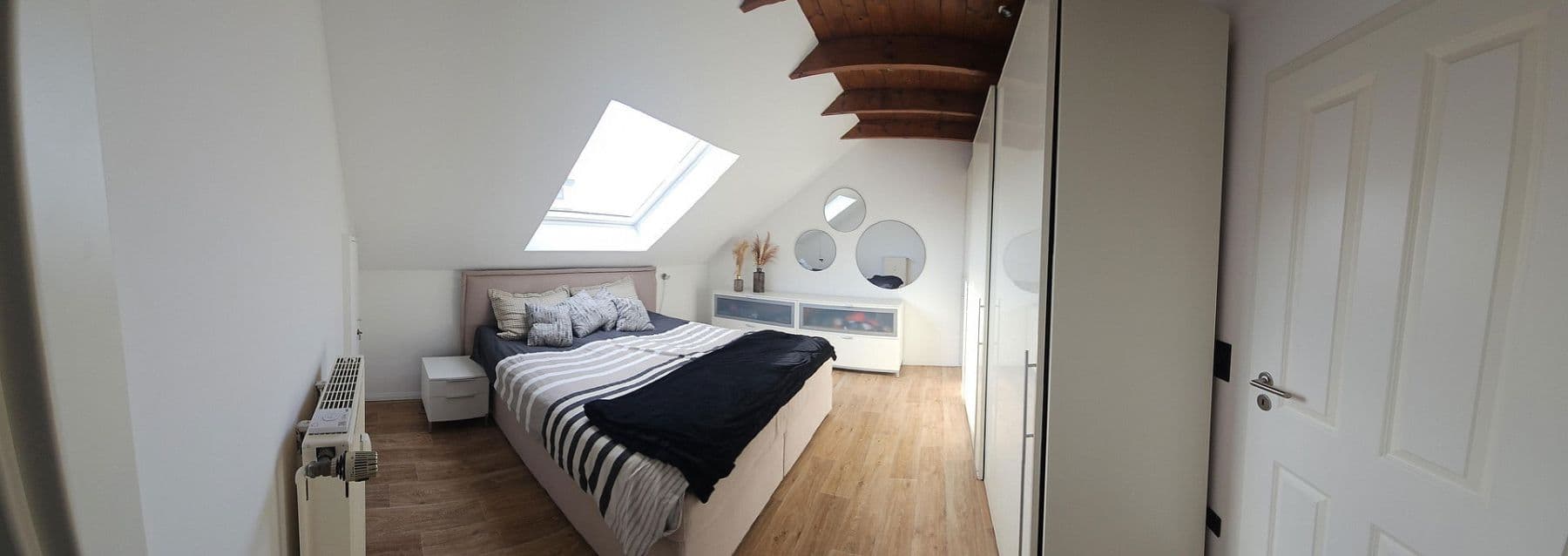 Prodej bytu 4+kk 139 m², Duisburg, Severní Porýní-Vestfálsko Prodej bytu 4+kk 139 m², Duisburg, Severní Porýní-Vestfálsko