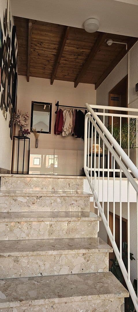 Prodej bytu 4+kk 139 m², Duisburg, Severní Porýní-Vestfálsko Prodej bytu 4+kk 139 m², Duisburg, Severní Porýní-Vestfálsko