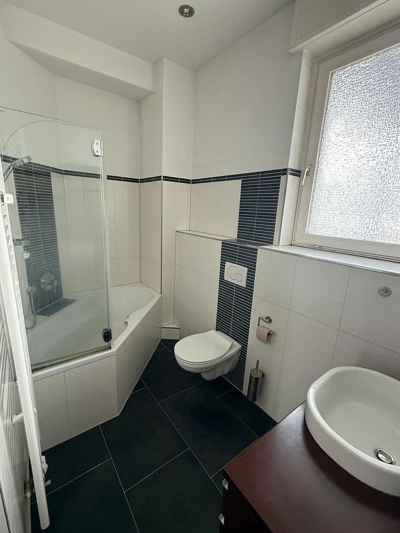 Pronájem bytu 3+1 101 m², Kronberg im Taunus, Hessen Pronájem bytu 3+1 101 m², Kronberg im Taunus, Hessen