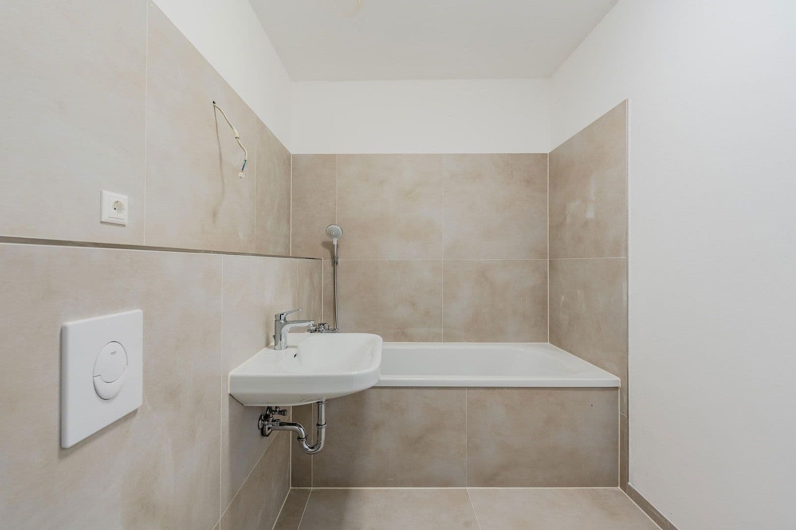 Prodej bytu 5+1 119 m², Storkwinkel 5, Berlin, Berlín Prodej bytu 5+1 119 m², Storkwinkel 5, Berlin, Berlín