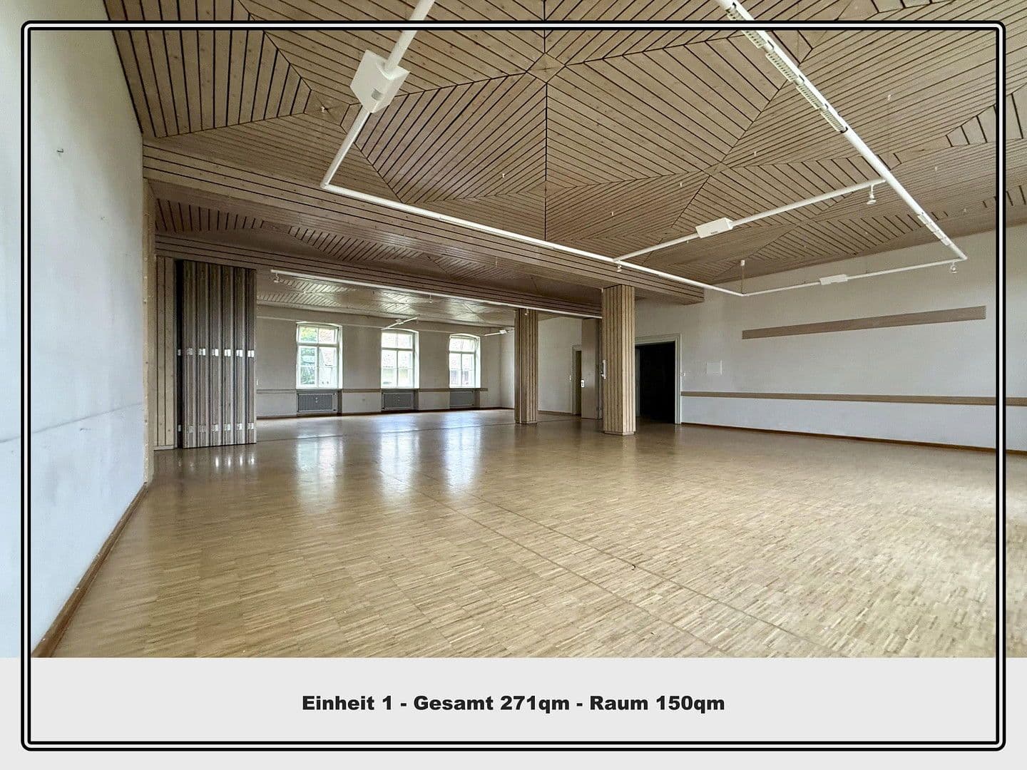 Pronájem kanceláře 127 m², Adelhofer Straße, Uffenheim, Bavorsko Pronájem kanceláře 127 m², Adelhofer Straße, Uffenheim, Bavorsko