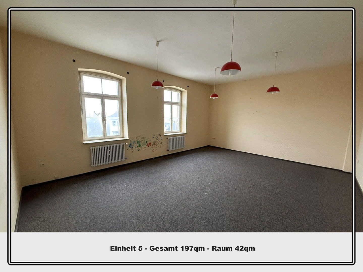 Pronájem kanceláře 127 m², Adelhofer Straße, Uffenheim, Bavorsko Pronájem kanceláře 127 m², Adelhofer Straße, Uffenheim, Bavorsko