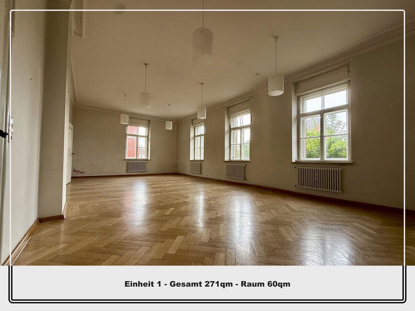 Pronájem kanceláře 127 m², Adelhofer Straße, Uffenheim, Bavorsko Pronájem kanceláře 127 m², Adelhofer Straße, Uffenheim, Bavorsko