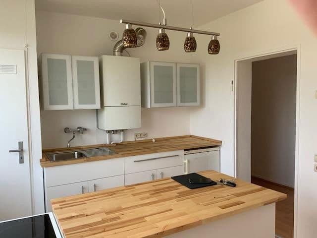 Pronájem bytu 1+1 48 m², Cáchy, Severní Porýní-Vestfálsko Pronájem bytu 1+1 48 m², Cáchy, Severní Porýní-Vestfálsko