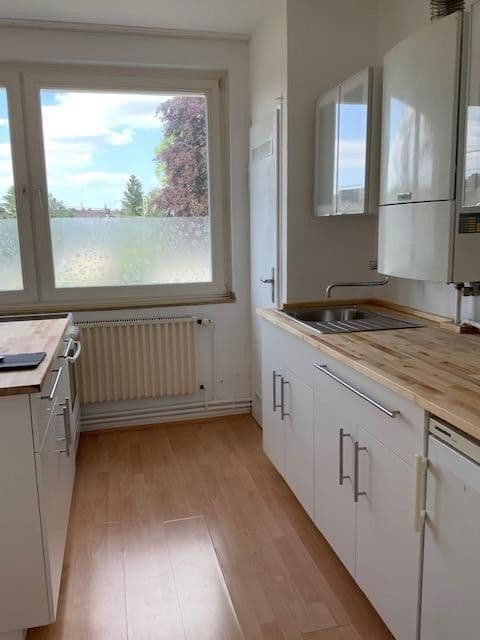 Pronájem bytu 1+1 48 m², Cáchy, Severní Porýní-Vestfálsko Pronájem bytu 1+1 48 m², Cáchy, Severní Porýní-Vestfálsko