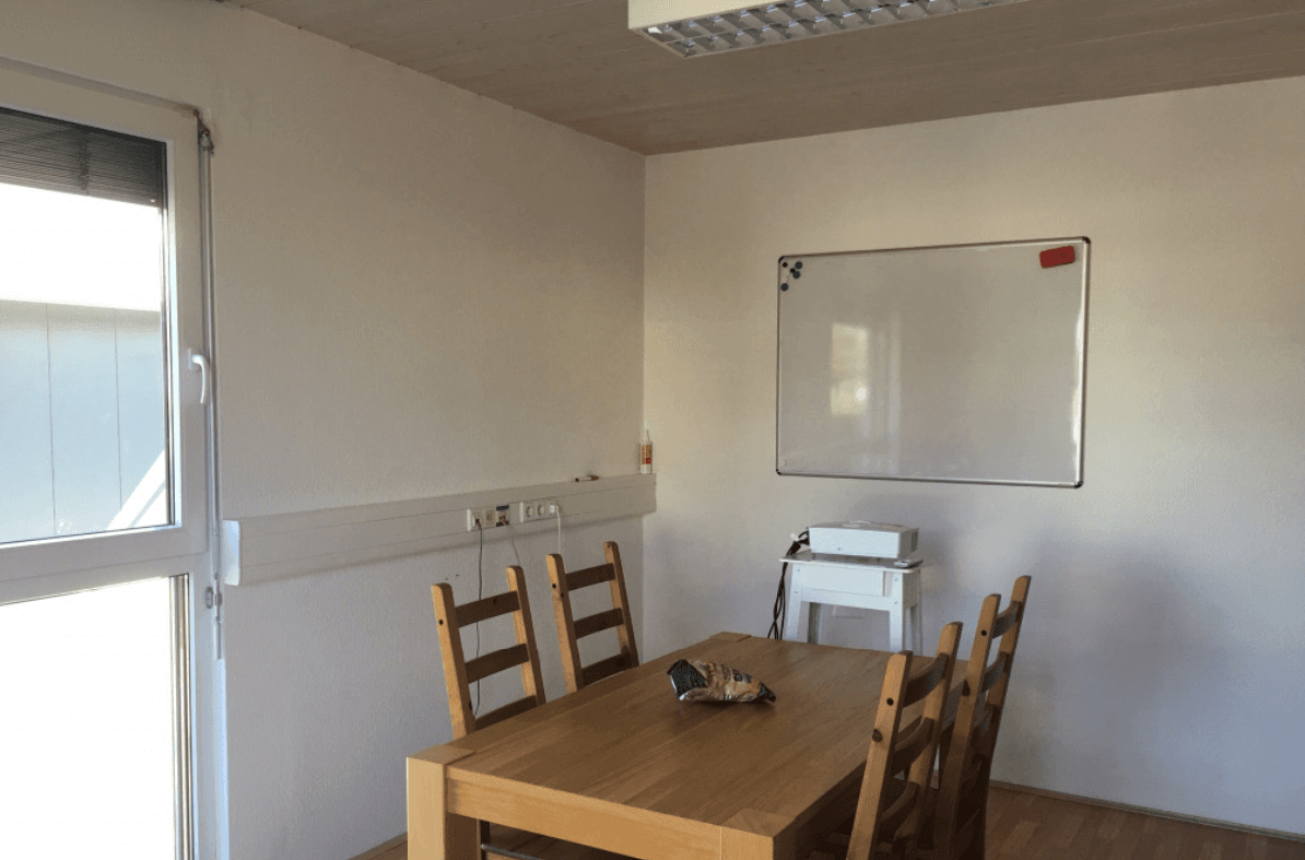 Pronájem kanceláře 120 m², Wagnerstr. 25, Durmersheim, Bádensko-Württembersko Pronájem kanceláře 120 m², Wagnerstr. 25, Durmersheim, Bádensko-Württembersko