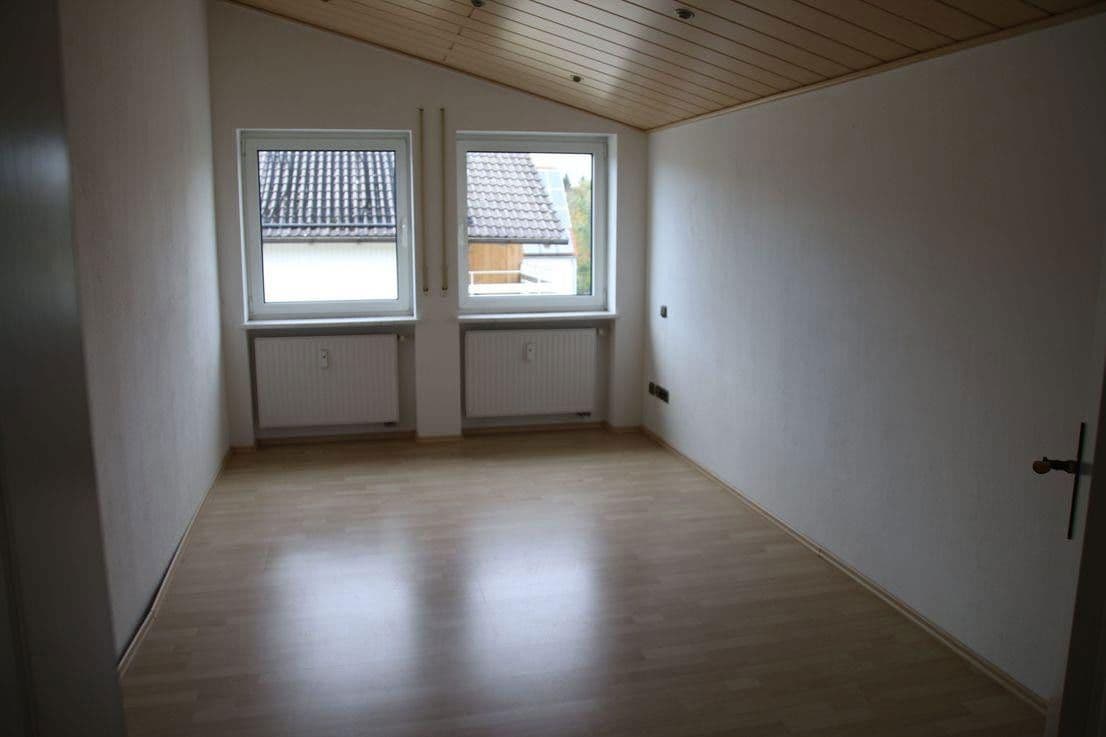 Pronájem bytu 6+1 190 m², Ziegelmoosstraße 25, Rain, Bavorsko Pronájem bytu 6+1 190 m², Ziegelmoosstraße 25, Rain, Bavorsko
