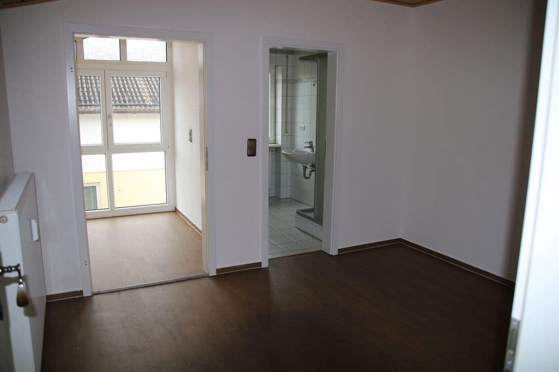Pronájem bytu 6+1 190 m², Ziegelmoosstraße 25, Rain, Bavorsko Pronájem bytu 6+1 190 m², Ziegelmoosstraße 25, Rain, Bavorsko