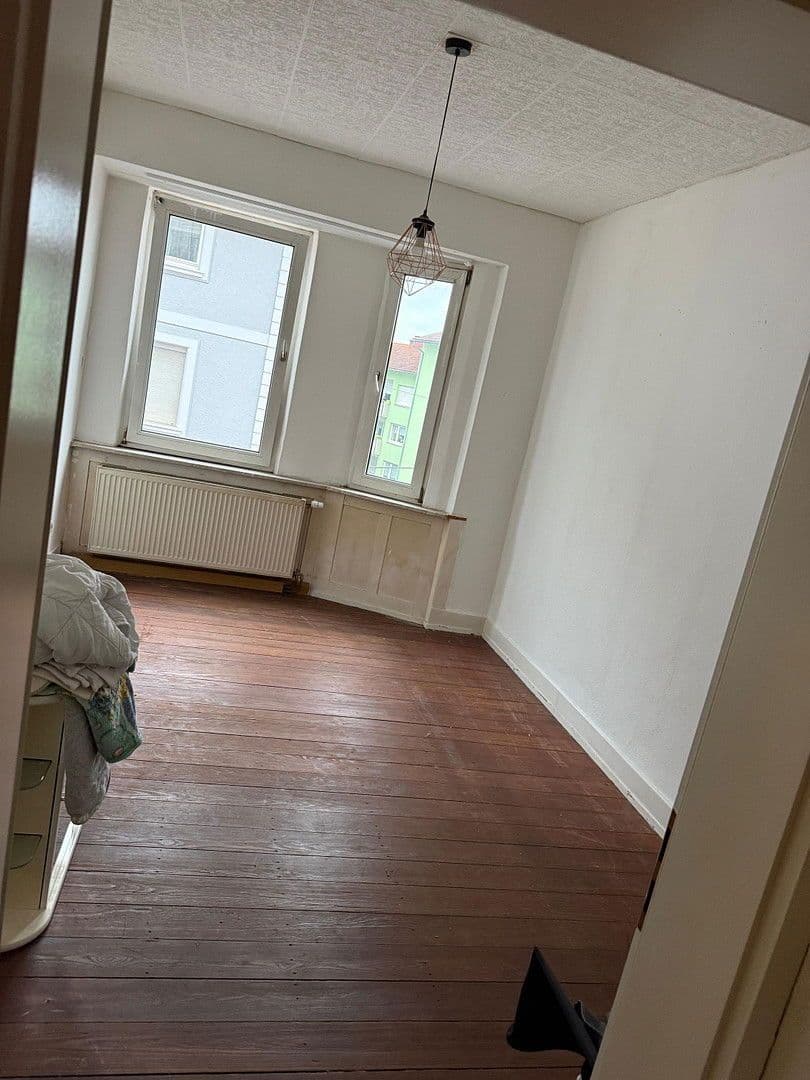 Pronájem bytu 3+1 70 m², Salierstr. 59, Pforzheim, Bádensko-Württembersko Pronájem bytu 3+1 70 m², Salierstr. 59, Pforzheim, Bádensko-Württembersko