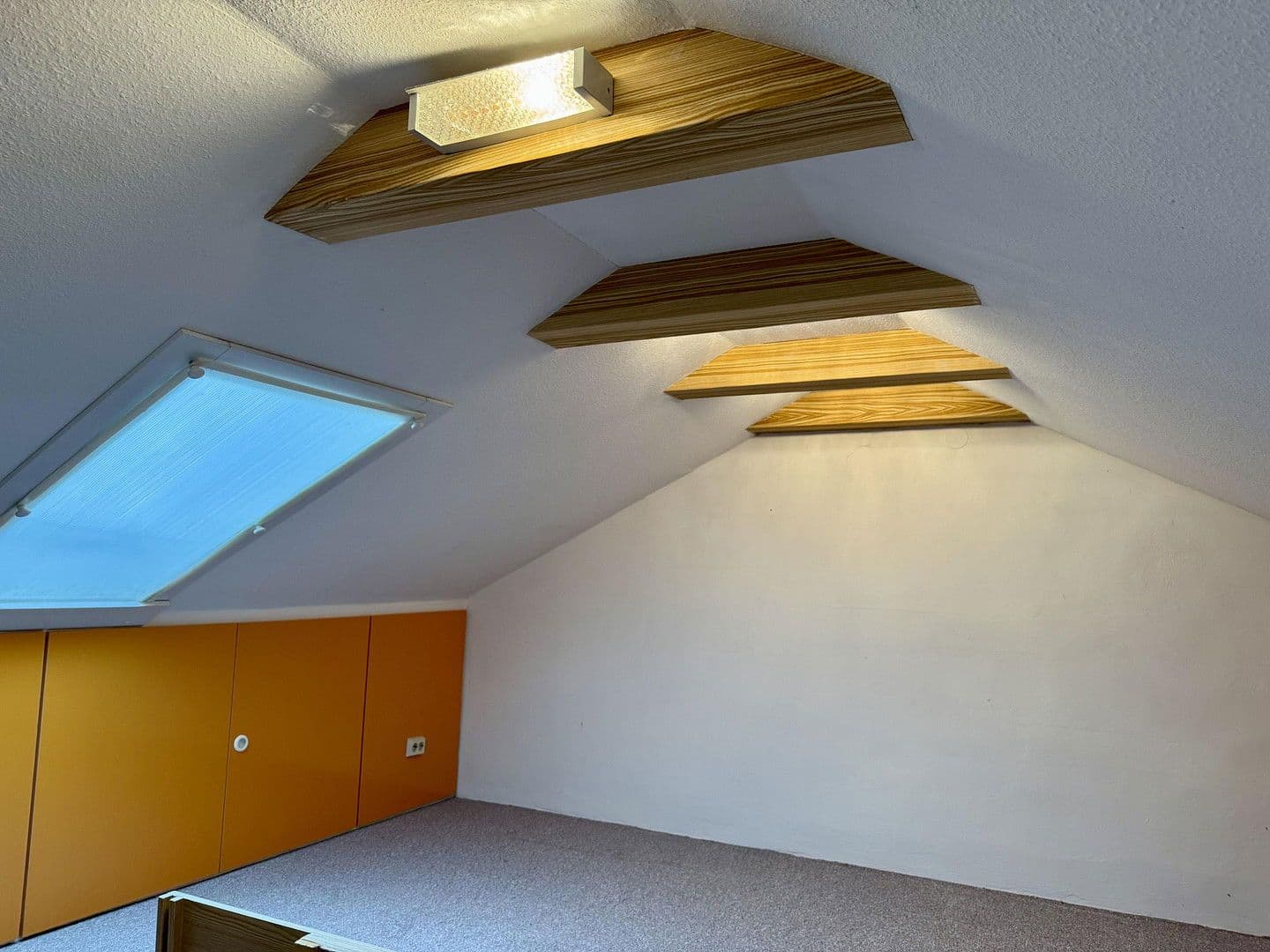 Prodej domu 105 m², pozemek 228 m², Nürnberg, Bavorsko Prodej domu 105 m², pozemek 228 m², Nürnberg, Bavorsko