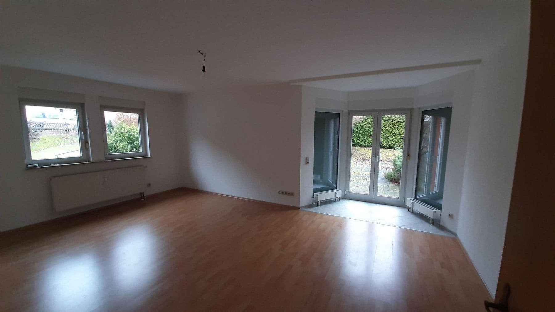 Pronájem bytu 5+1 152 m², Waltershausen, Durynsko Pronájem bytu 5+1 152 m², Waltershausen, Durynsko