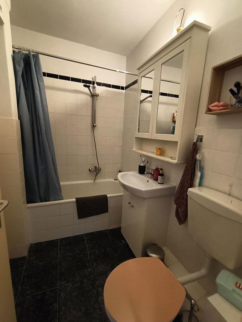 Pronájem bytu 4+1 73 m², Reventlouallee 27, Kellinghusen, Šlesvicko-Holštýnsko Pronájem bytu 4+1 73 m², Reventlouallee 27, Kellinghusen, Šlesvicko-Holštýnsko