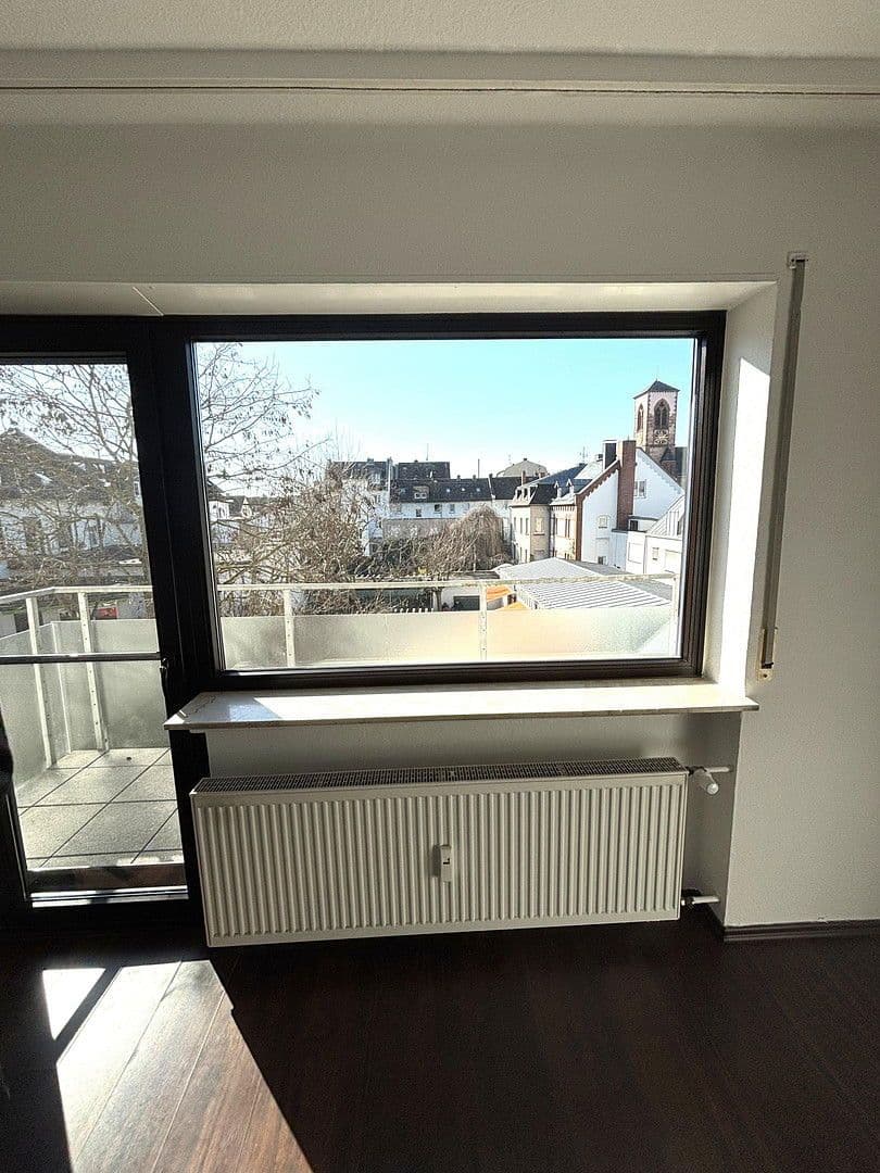 Prodej domu 443 m², pozemek 263 m², Frankfurt, Hessen Prodej domu 443 m², pozemek 263 m², Frankfurt, Hessen