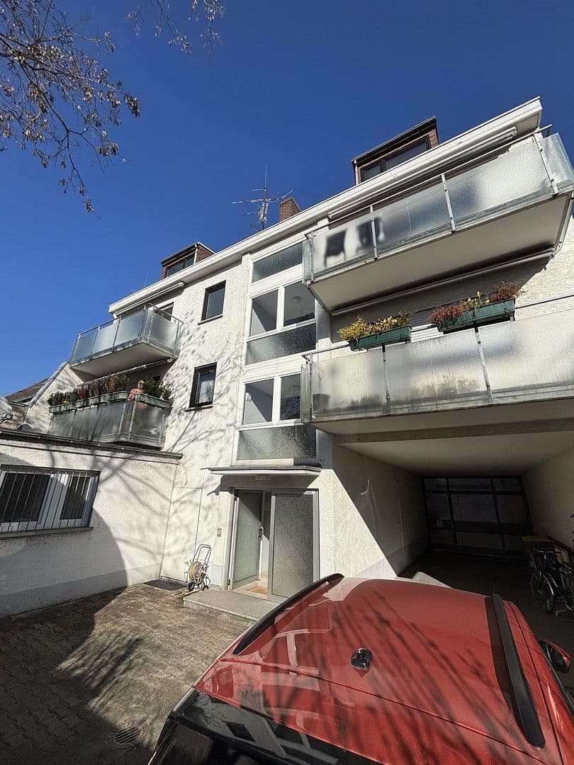 Prodej domu 443 m², pozemek 263 m², Frankfurt, Hessen Prodej domu 443 m², pozemek 263 m², Frankfurt, Hessen