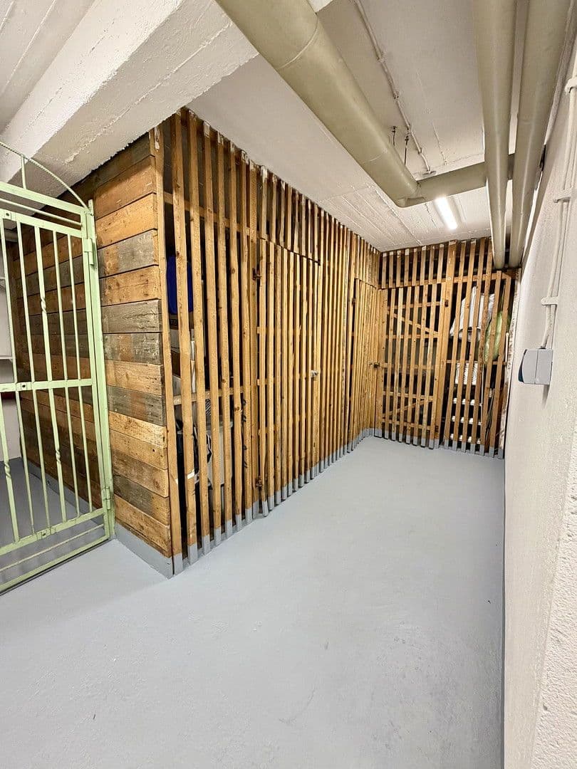 Prodej domu 443 m², pozemek 263 m², Frankfurt, Hessen Prodej domu 443 m², pozemek 263 m², Frankfurt, Hessen