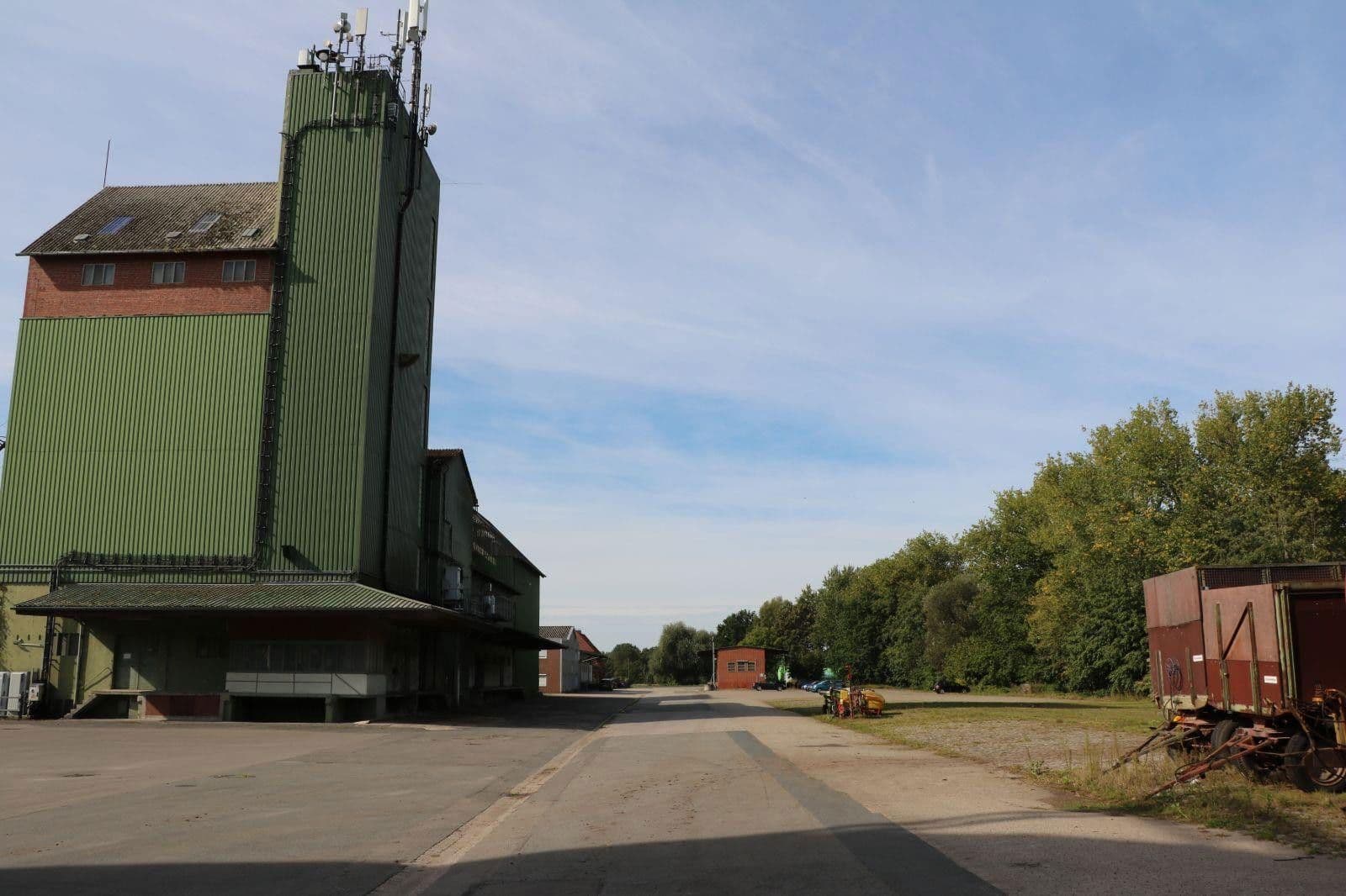 Prodej pozemku 2.500 m², Am Bahnhof 18, Müden (Aller), Dolní Sasko Prodej pozemku 2.500 m², Am Bahnhof 18, Müden (Aller), Dolní Sasko