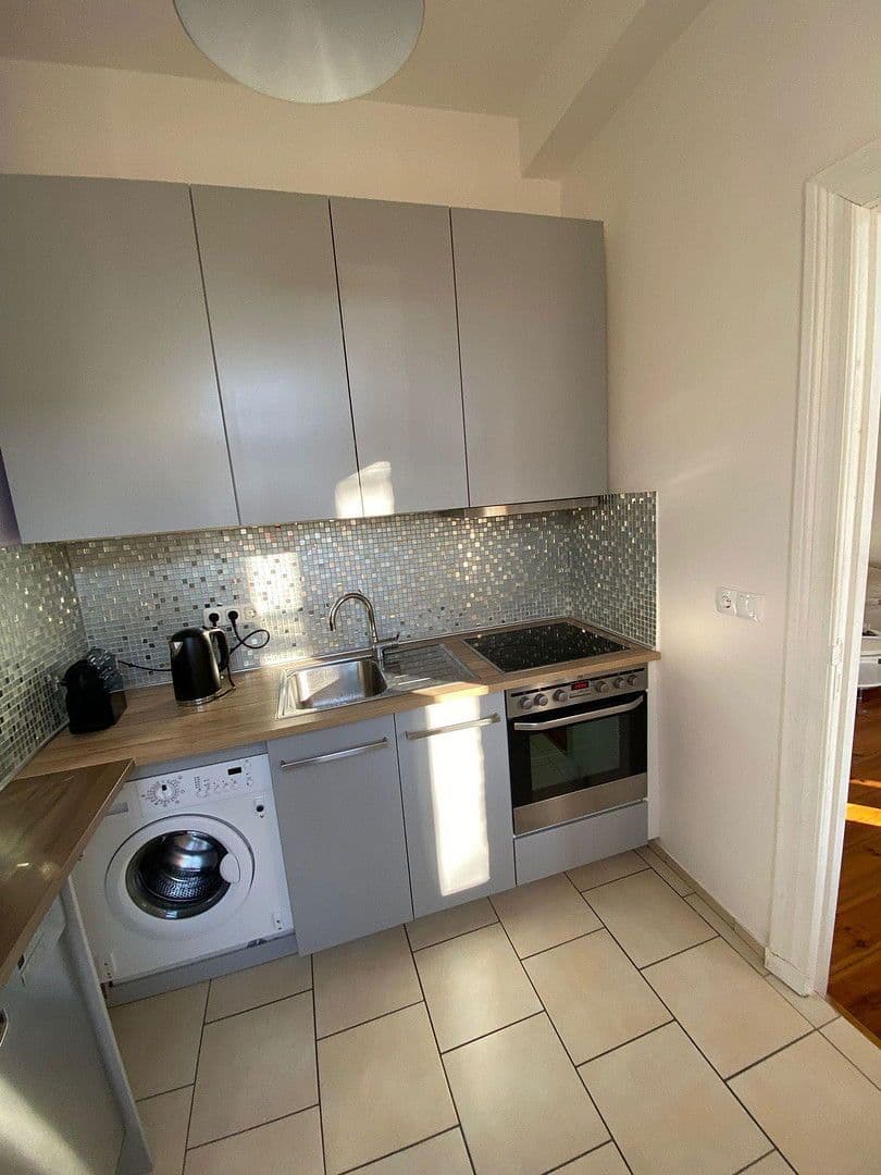 Prodej bytu 2+1 53 m², Kamekestraße 10, Berlin, Berlín Prodej bytu 2+1 53 m², Kamekestraße 10, Berlin, Berlín