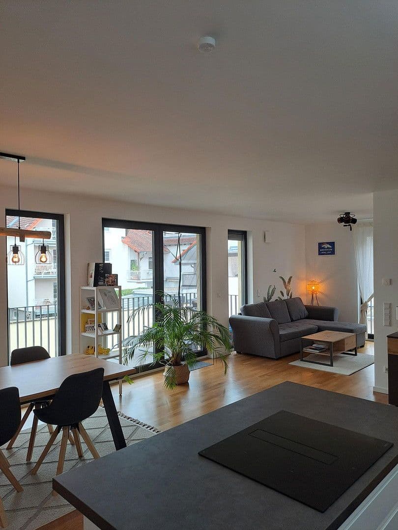 Pronájem bytu 2+1 70 m², Marktstraße 53, Frankfurt, Hessen Pronájem bytu 2+1 70 m², Marktstraße 53, Frankfurt, Hessen