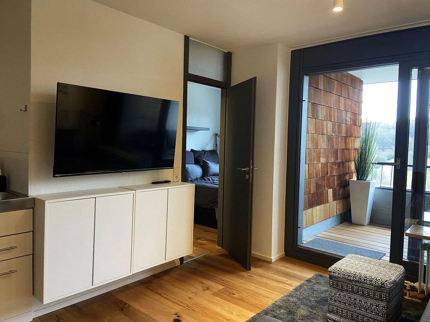 Pronájem bytu 2+1 45 m², Tübingen, Bádensko-Württembersko Pronájem bytu 2+1 45 m², Tübingen, Bádensko-Württembersko