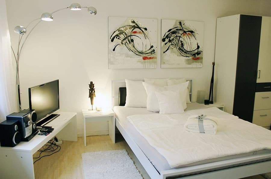 Pronájem bytu 1+1 25 m², Beskidenstraße, Stuttgart, Bádensko-Württembersko Pronájem bytu 1+1 25 m², Beskidenstraße, Stuttgart, Bádensko-Württembersko