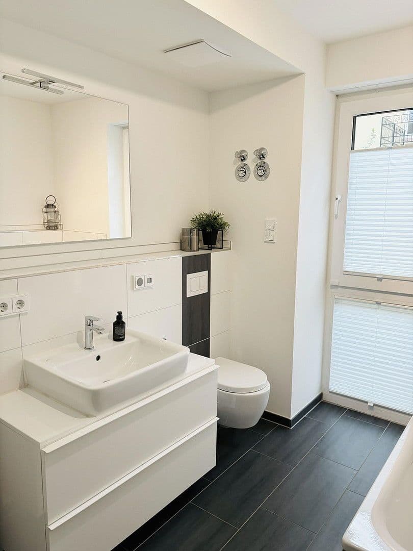 Pronájem bytu 3+1 94 m², Hamburg, Hamburg Pronájem bytu 3+1 94 m², Hamburg, Hamburg