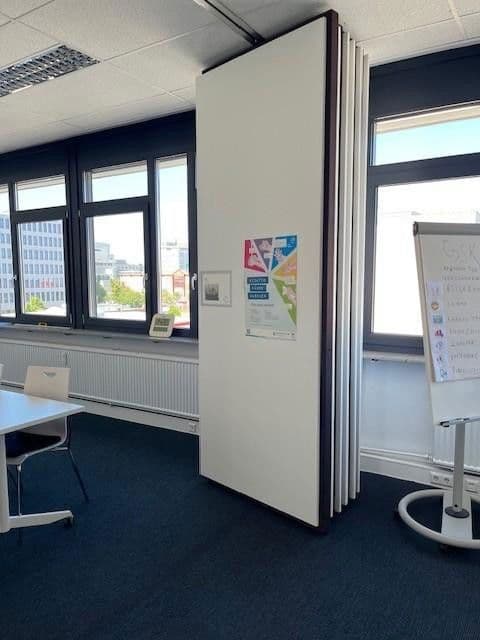 Pronájem kanceláře 270 m², Breitwiesenstraße 13, Stuttgart, Bádensko-Württembersko Pronájem kanceláře 270 m², Breitwiesenstraße 13, Stuttgart, Bádensko-Württembersko