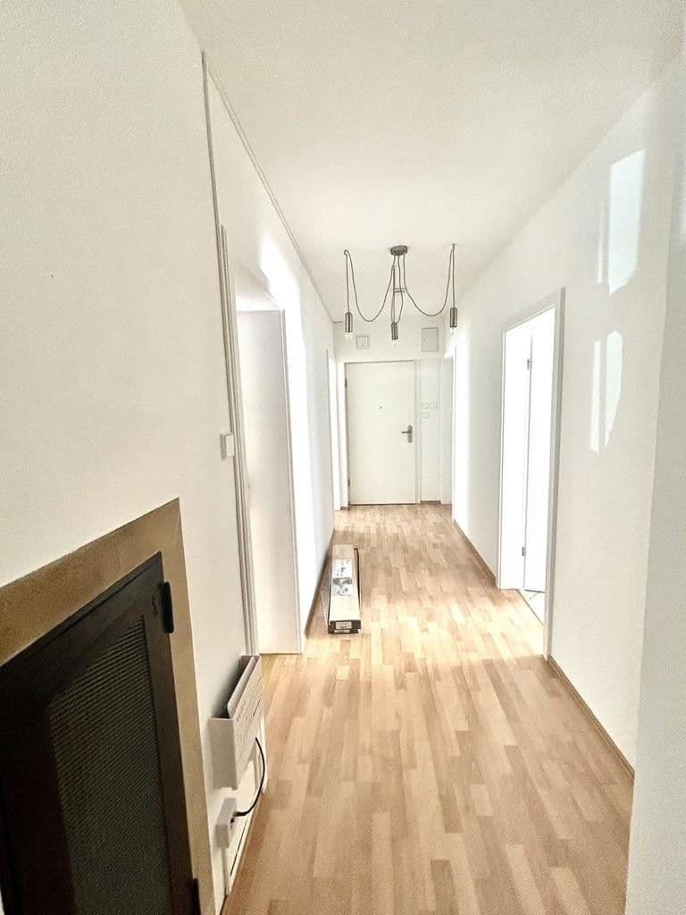 Pronájem bytu 1+1 15 m², Markomannenstr. 27, Stuttgart, Bádensko-Württembersko Pronájem bytu 1+1 15 m², Markomannenstr. 27, Stuttgart, Bádensko-Württembersko